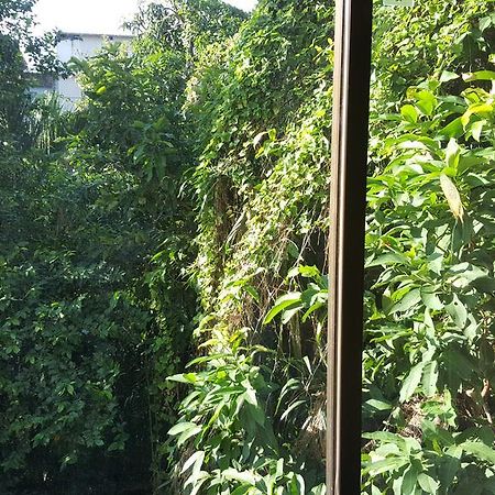 Relax Lodge Bangkok Bagian luar foto